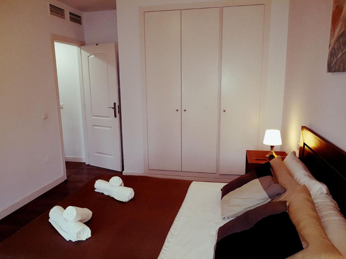 2 Bedroom Apartment Benalmadena Bagian luar foto