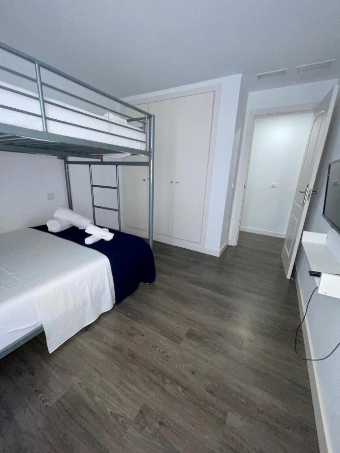 2 Bedroom Apartment Benalmadena Bagian luar foto